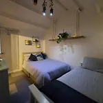 Seafield 아파트